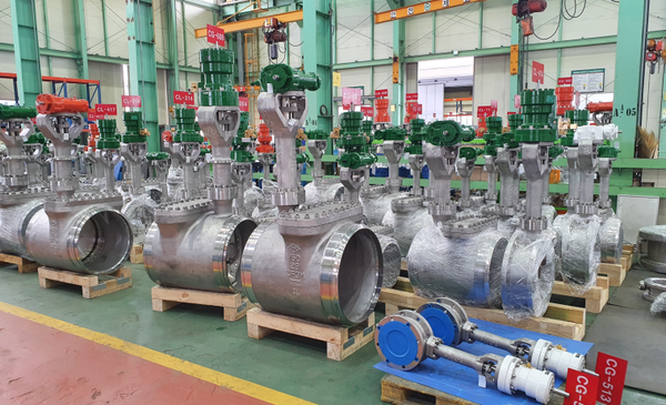 출하 대기 중인 버터플라이밸브 제품