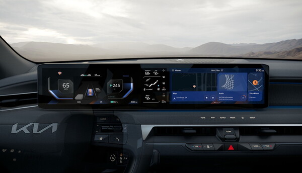 기아가 북미시장에서 차량 내 클러스터 및 인포테인먼트 디스플레이 디자인을 사용자 취향에 맞춰 변경할 수 있는 서비스를 선보인다.