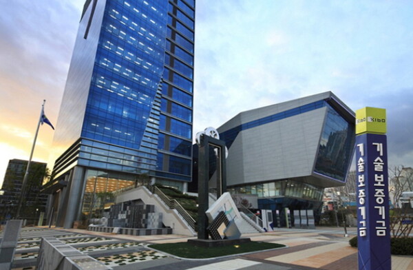 기술보증기금이 정부 R&D과제 수행기업을 대상으로 저리융자 특례보증을 지원한다.