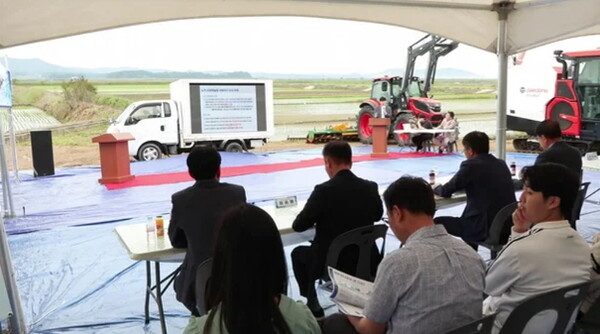‘농업용 로봇 실증 현장 연시회’  현장