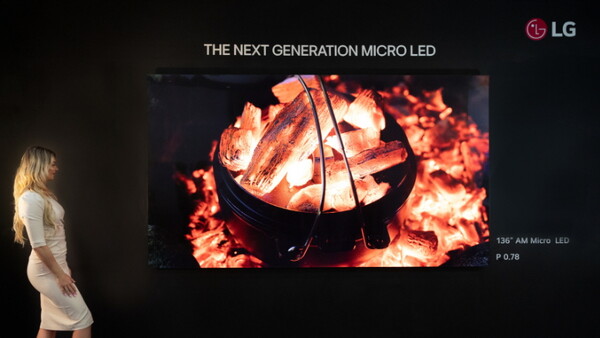 LG전자는 12일(현지시간) 미국 라스베이거스에서 열리는 ‘인포콤(InfoComm) 2024’ 전시회에 참가해 연내 출시 예정인 차세대 LG 마이크로 LED를 처음 공개한다. 