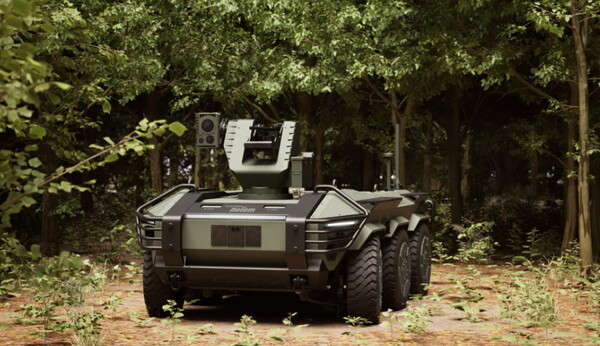 현대로템이 최신형 다목적 무인차량 ‘4세대 HR-셰르파(SHERPA)’의 디자인을 최초 공개했다.