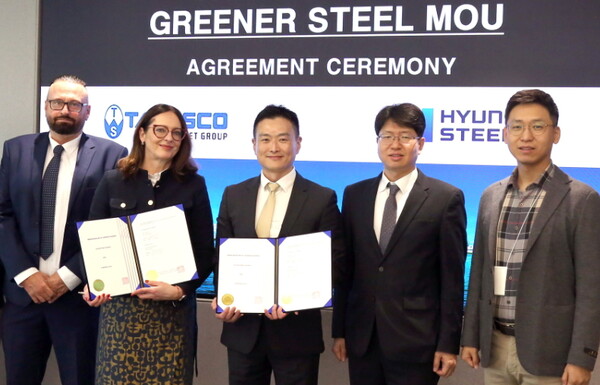 현대제철이 글로벌 탄소중립 및 탄소국경조정제도(CBAM)에 대응해 탄소저감 강판 판매 기반 구축에 적극 나서고 있다.