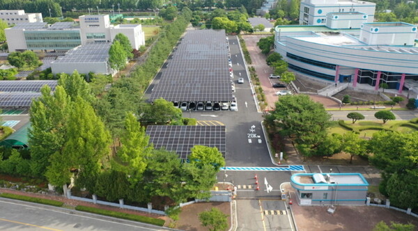 대전 R&D센터 태양광 발전설비 전경