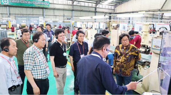 LG전자는 최근 인도네시아에서 협력사 32곳 임직원과 함께 제조 경쟁력을 높이기 위한 방안을 논의했다.