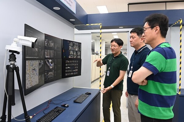 한국전자통신연구원(ETRI)이 CCTV와 인공지능기술을 더해 범죄의 징후를 미리 파악해 사전 예측하는 기술개발에 성공했다. 