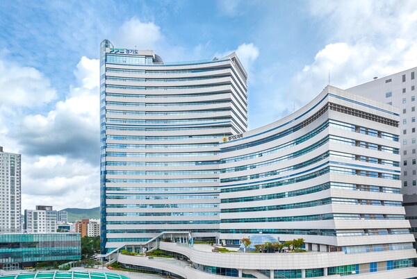 경기도가 중소기업의 산재 예방과 근로자 보호를 위하여 작업환경 안전 설비 개선과 확충에 사용할 수 있는 ‘산업재해예방자금’을 신설했다.