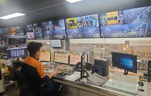 2선재공장 압연공정 이상감지 모니터링 시스템 활용 모습