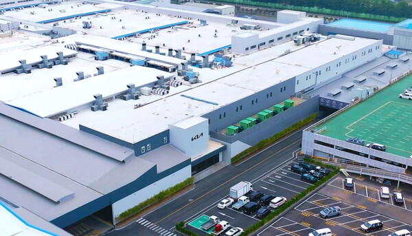 기아가 현대자동차그룹 최초의 전기차 전용 공장인 ‘광명 EVO Plant’를 구축하고 본격적인 전기차 양산에 나선다.