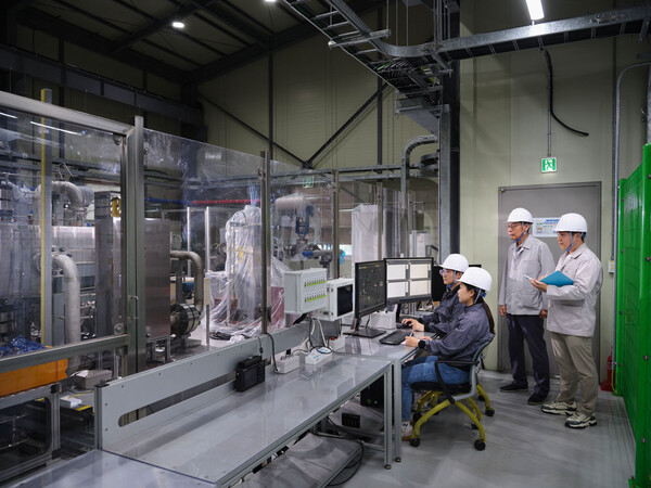 한국원자력연구원이 자체 개발한 초임계 이산화탄소 발전 시스템으로 전력 생산 분기점에 도달했다.