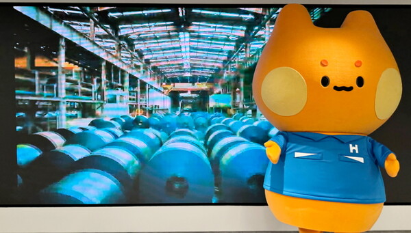 현대제철이 최근 제철소의 쇳물을 형상화한 캐릭터 ‘용강이’를 공개했다.