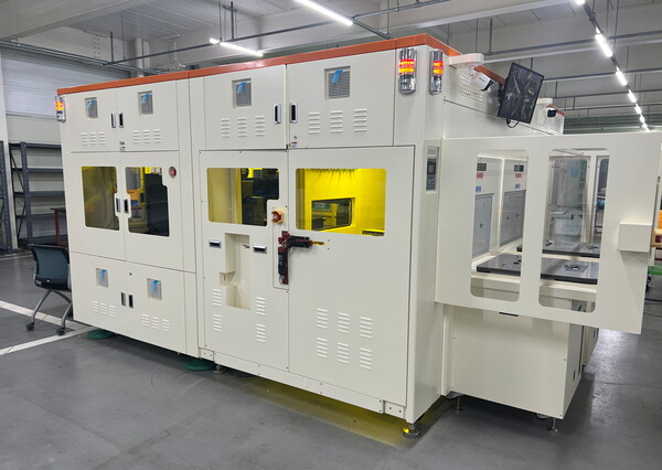 대면적 고정밀 FO-PLP 본더