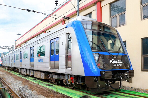 국산 기술로 탄생한 열차제어시스템이 첫 정규 영업 운행에 돌입했다.