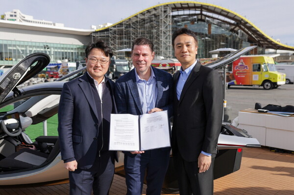 LG에너지솔루션이 미국 태양광 전기차 스타트업 앱테라 모터스(Aptera Motors)에 원통형 배터리를 단독 공급한다.