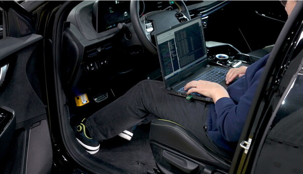 현대자동차와 삼성전자가 기술 협력을 통해 미래 산업 경쟁력 강화의 핵심 요소인 스마트 제조 솔루션 구축에 박차를 가한다.