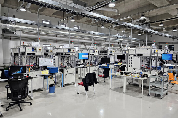 고분자연료전지 평가센터 내부 모습