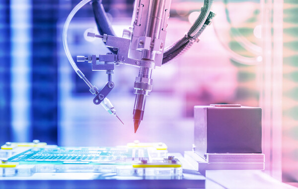 올해부터 재정투입 펀드로 발전한 ‘반도체생태계펀드’는 1,200억 원 규모 신규 조성하여 총 3,200억 원의 자금을 투자 중심으로 공급한다.