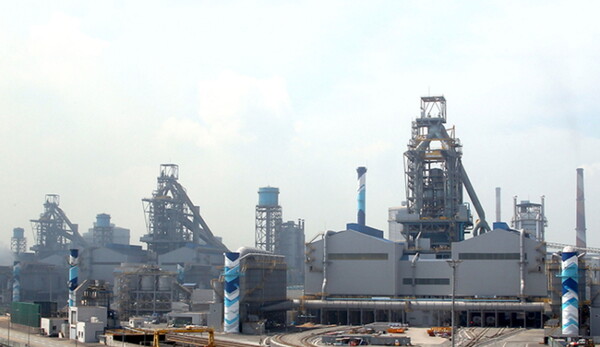 현대제철이 국제적으로 공인된 원자력소재 품질인증을 획득하며 글로벌 원자력용 강재 시장 공략에 나선다.