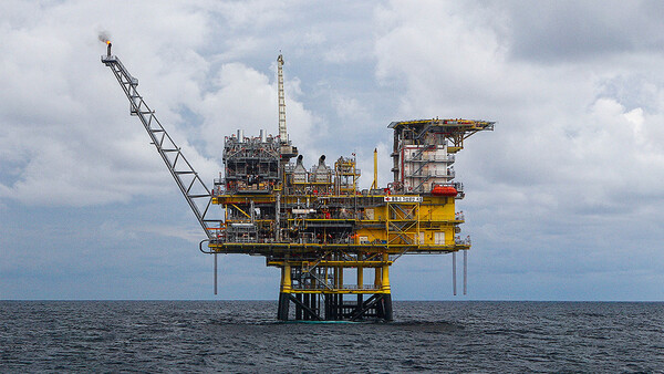 현대건설이 부유체 기반의 CCS 기술로 동남아시아 해양 유·가스전을 활용한 온실가스 저감에 힘을 보탠다. 