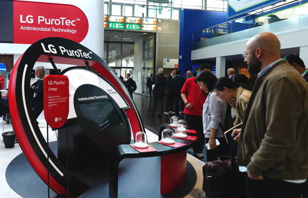 ‘K 2025’에 참가한 LG전자 부스 현장